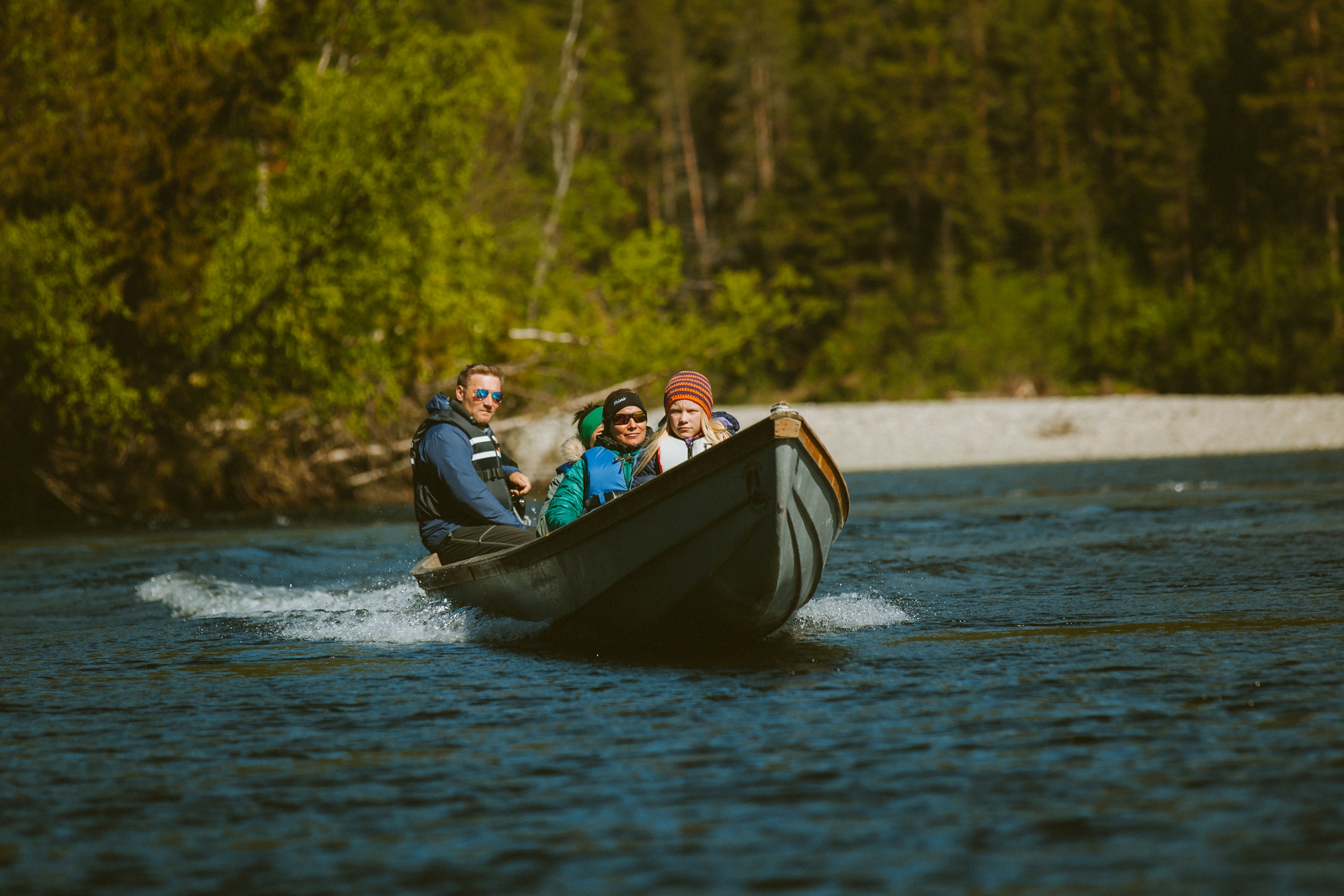 Riverboat - Magy Media