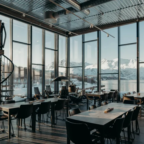 Aurora Spirit whisky destilleri i Lyngen