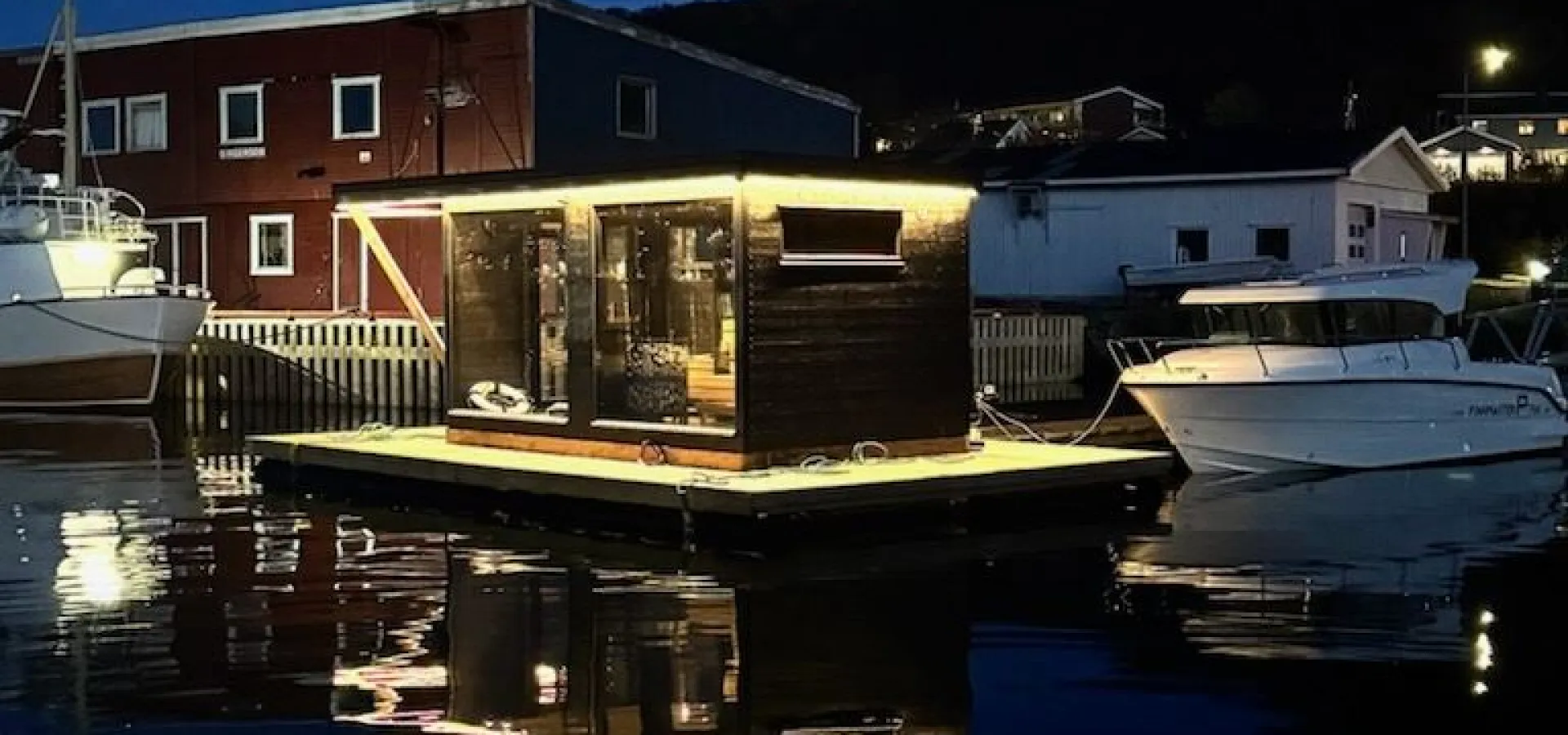 Áhpi Floating sauna - Áhpi