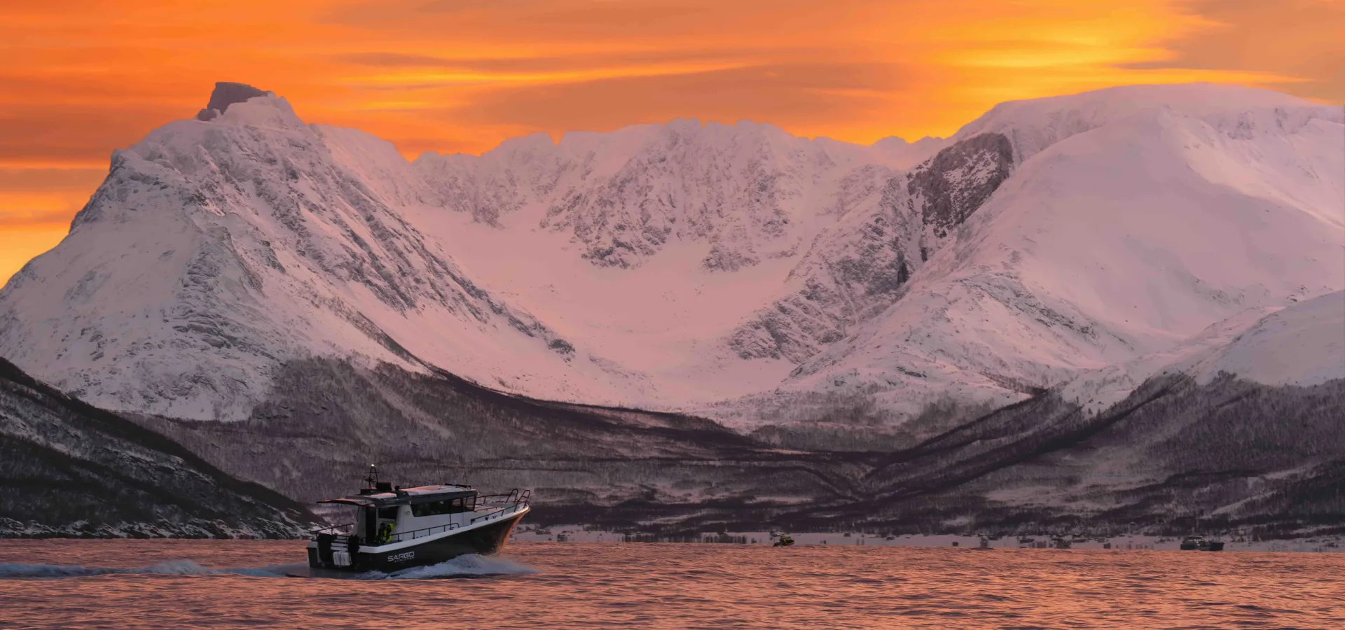 Lyngen Boats: fjordcruise og arktiske opplevelser i Nord‑Norge