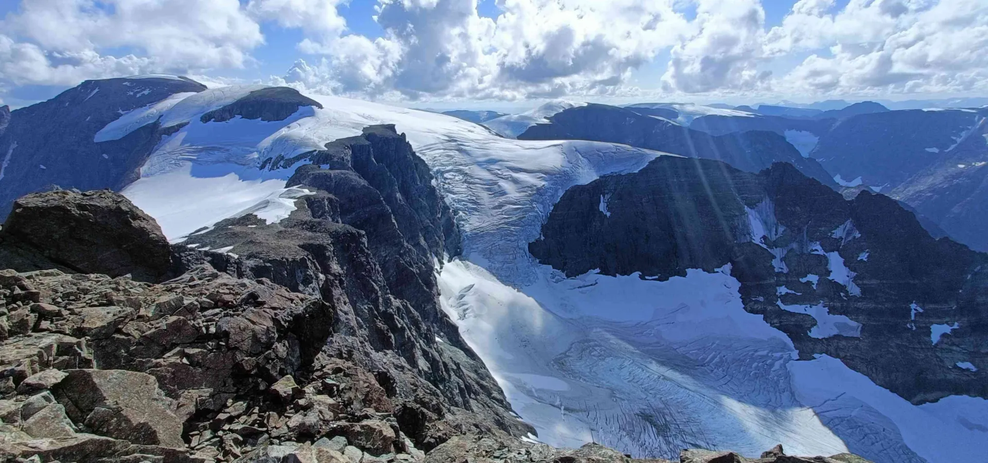 Jiehkkevárri – det høyeste fjellet i Lyngsalpene og Troms med Lyngen Ski & Klatring