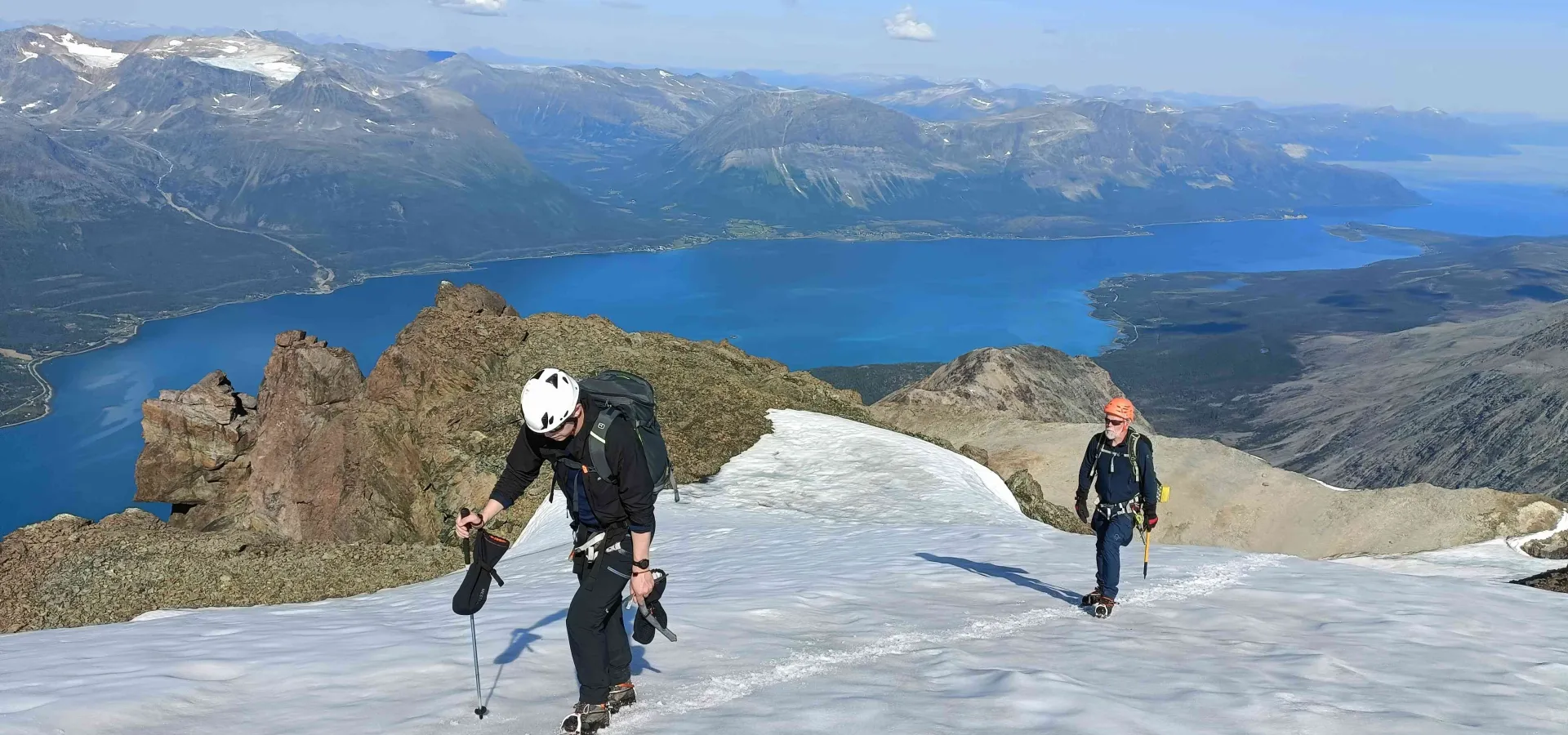 Jiehkkevárri – det høyeste fjellet i Lyngsalpene og Troms med Lyngen Ski & Klatring