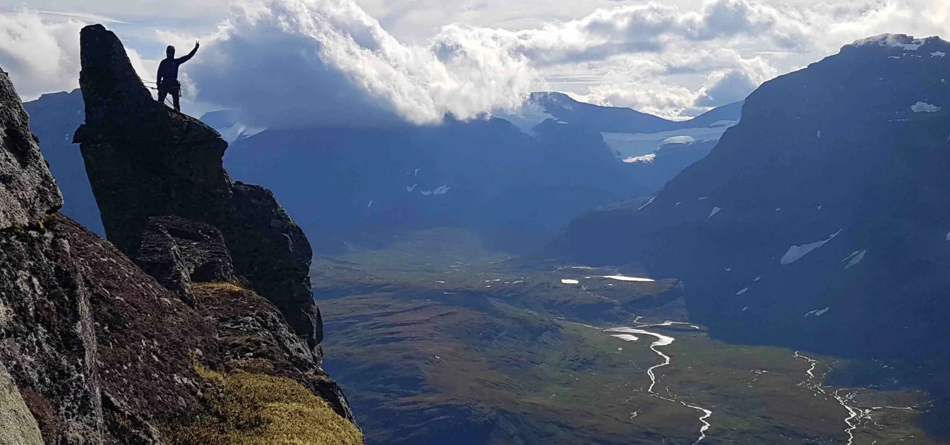 Klatreopplevelse på Otertind med Lyngen Ski & Klatring