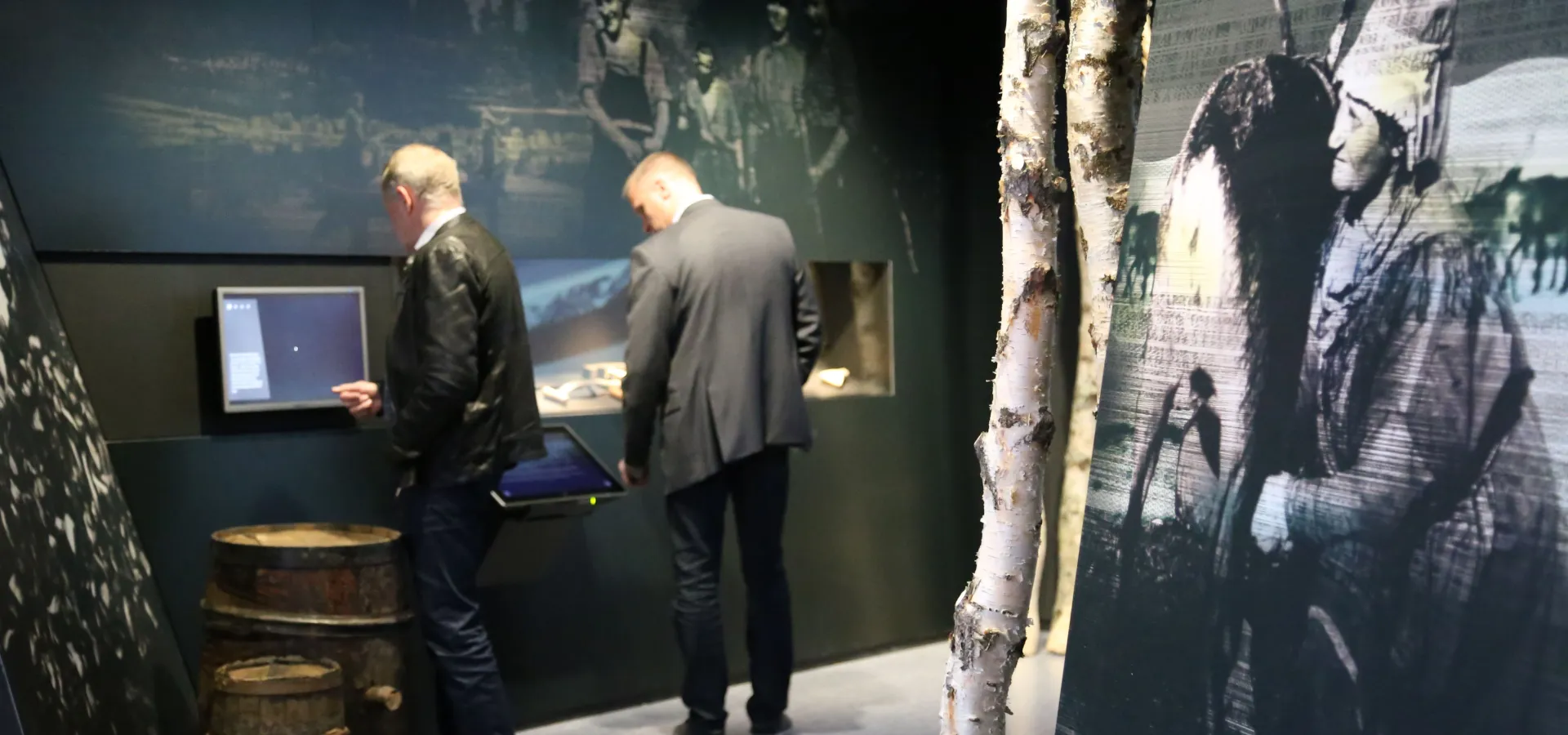 Nord Troms Museum - Møter-Encounters-Deaivvadit-Kohtamissii