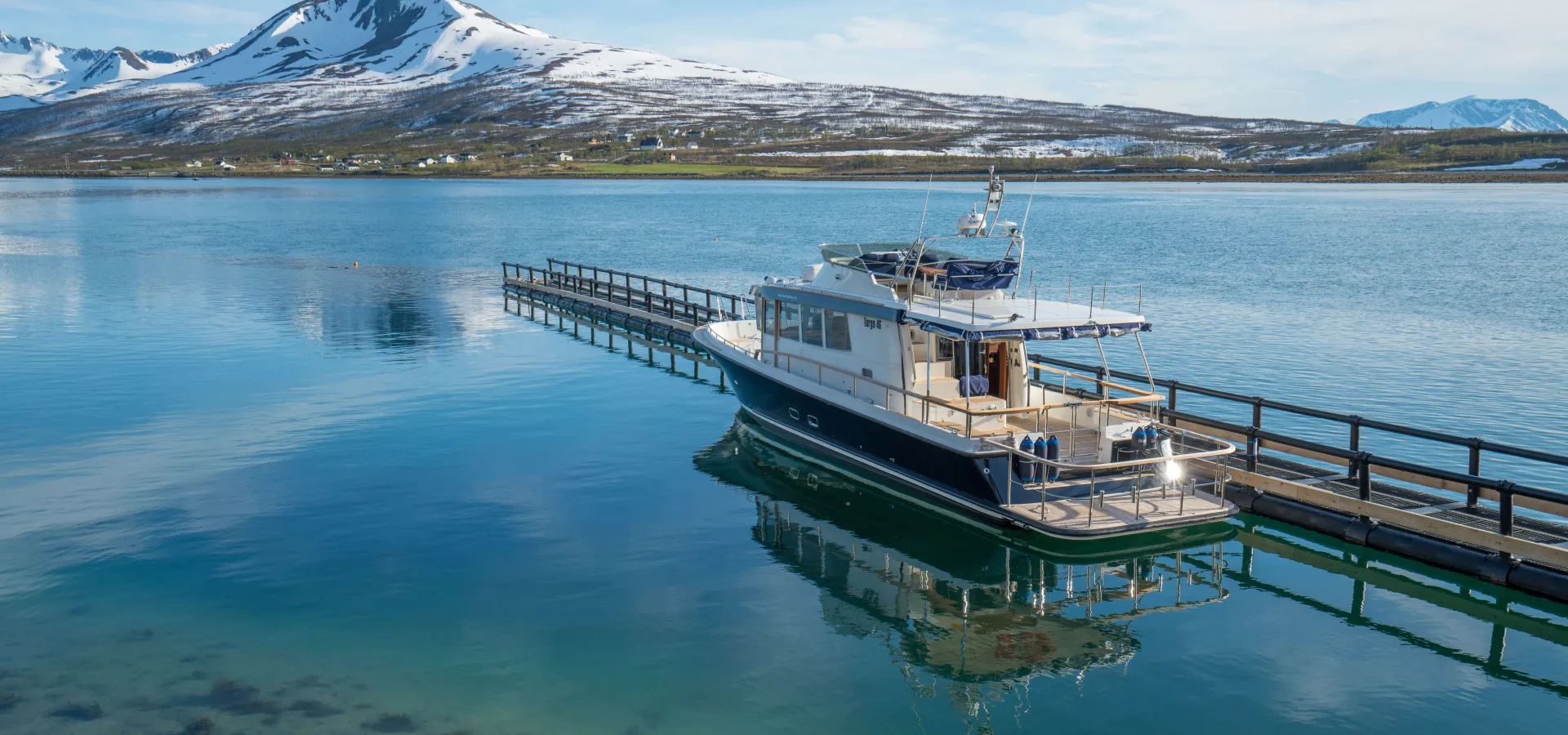 Tromsø by boat - Lyngen Experience