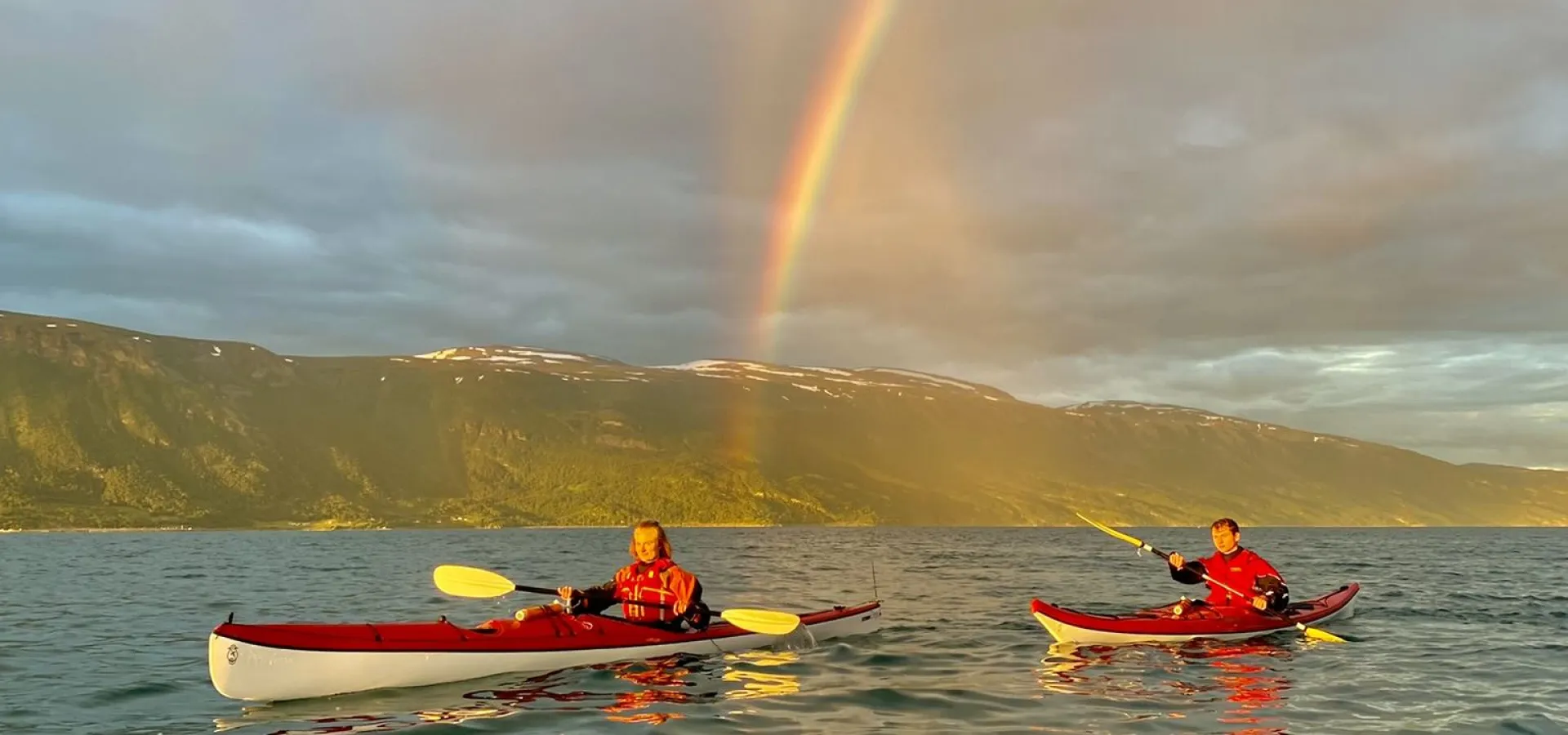 Evening kayaking in Lyngen