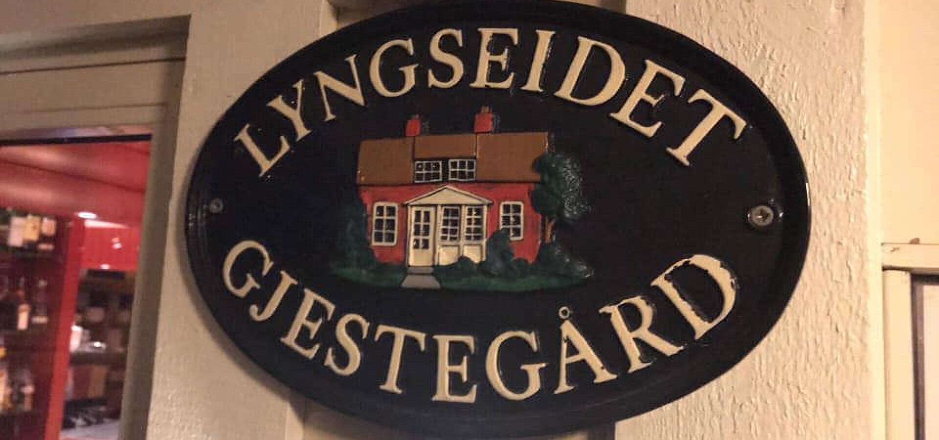 Sign at Lyngseidet gjestegård