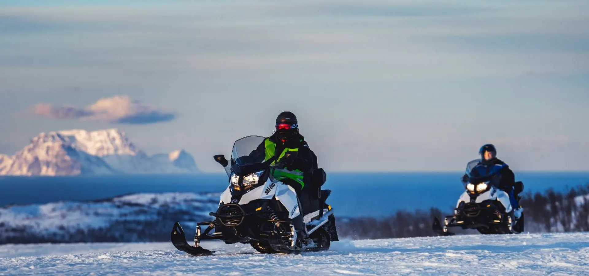 Snøskutersafari i vakre Lyngsalpene - XLyngen