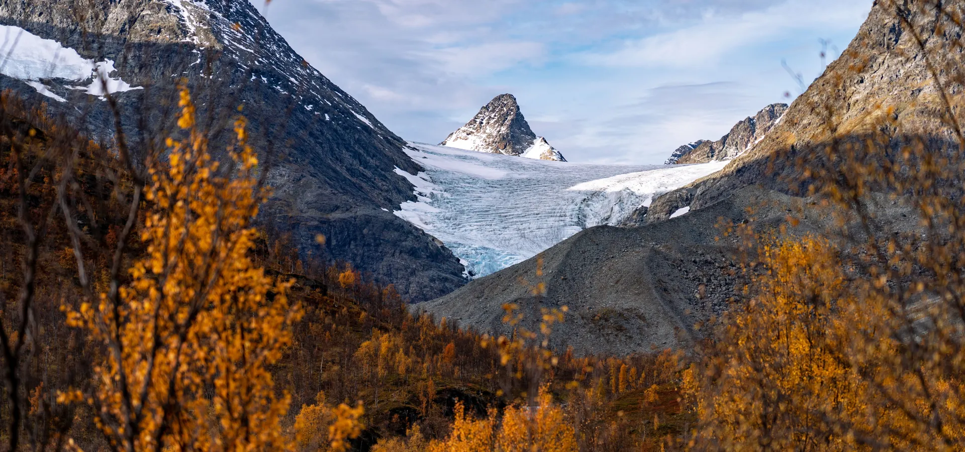 Brevandring med overnatting i Lyngsdalen - Lyngen Outdoor Experiences