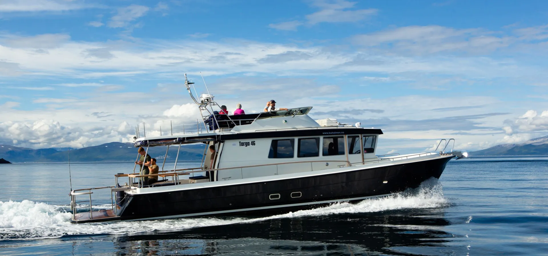 Privat fjordcruise eller fisketur ved Lyngsalpene med Lyngen Experience