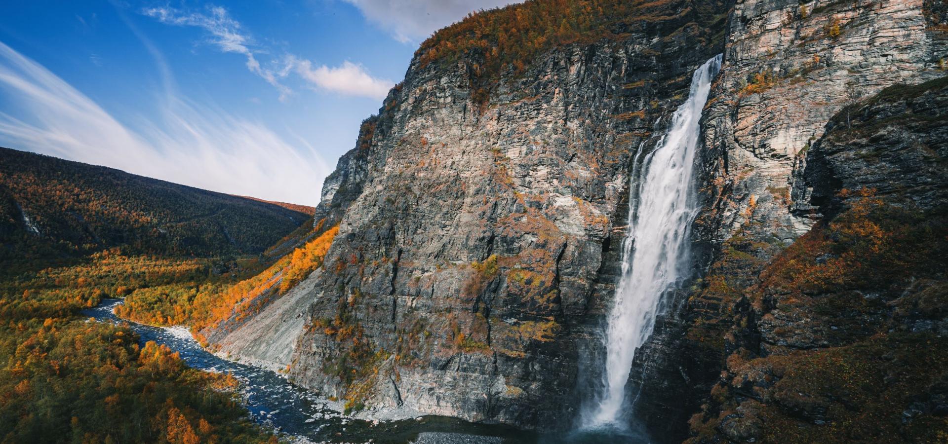 Mollis waterfall in Reisa national park