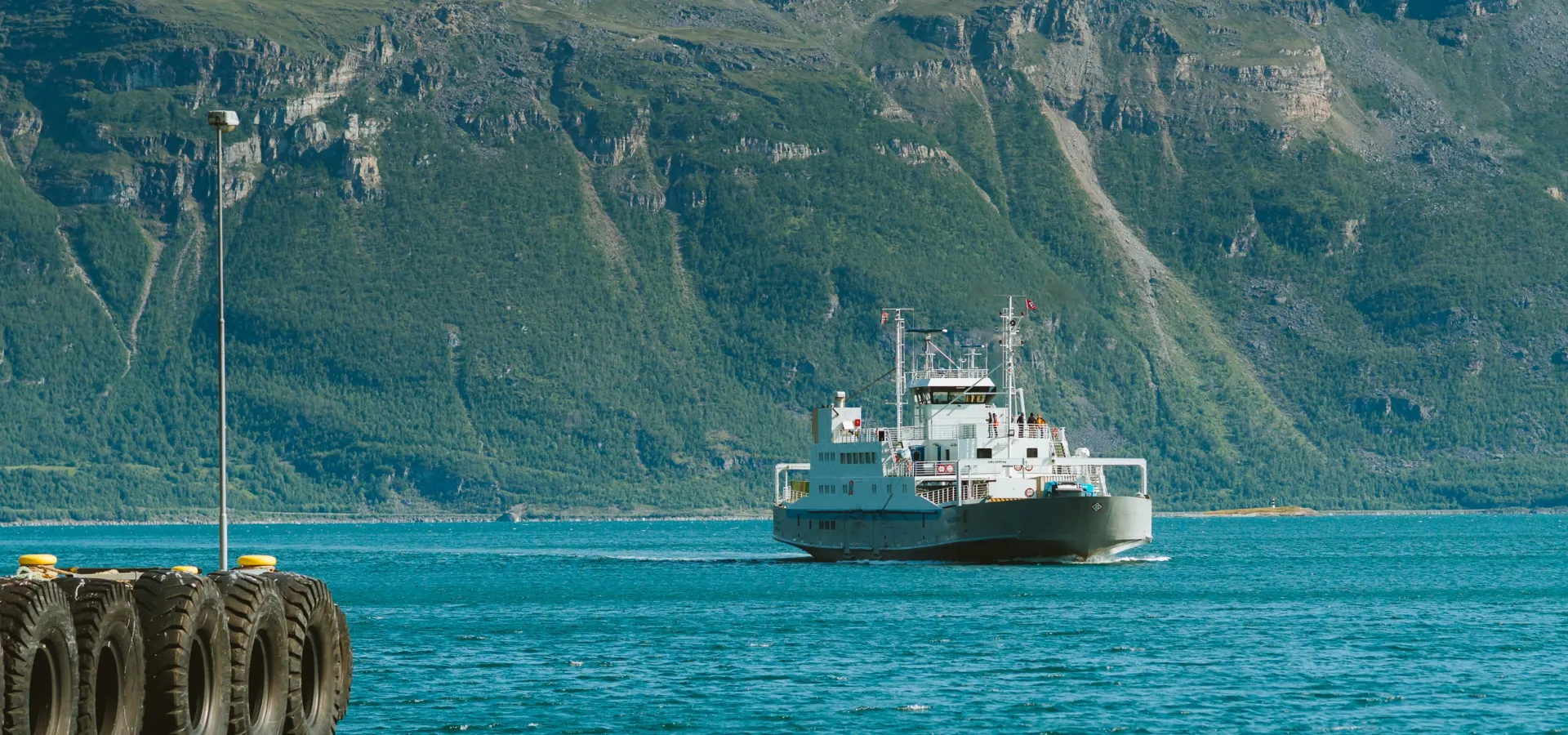 Lyngenfjord ferry arriving in Lyngseidet