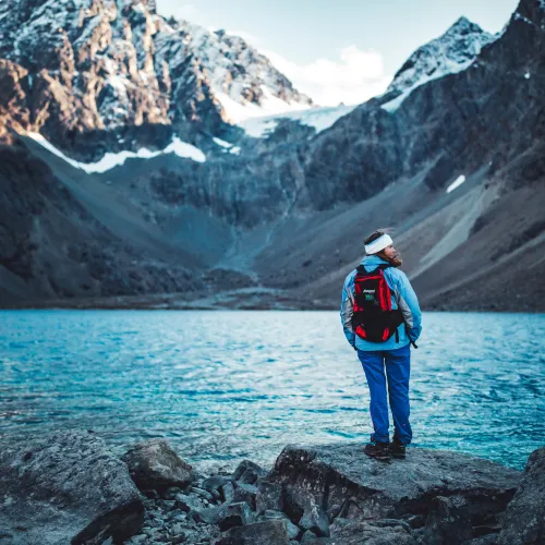 Dame speider utover blåisvannet