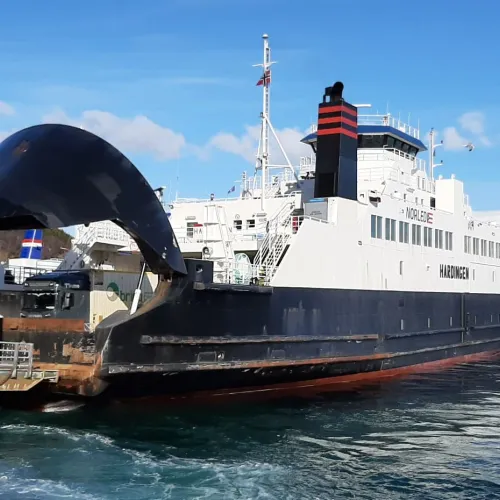 Ferry onboarding in Lyngseidet Fergekai