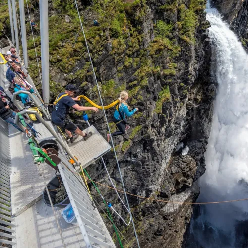 Bungee jumping at Gorsabrua Northern Norway