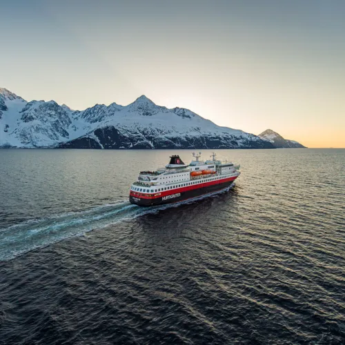 Hurtigruten på Lyngenfjorden