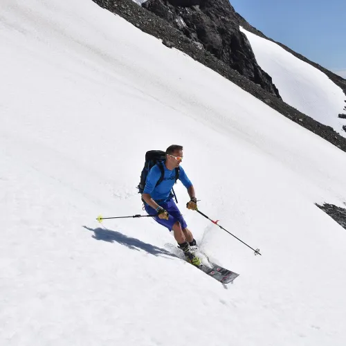 Nedkjøring sommerski Lyngsalpene