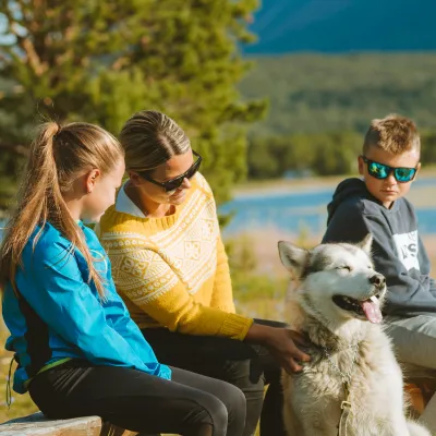Family enjoying a break in Skibotn