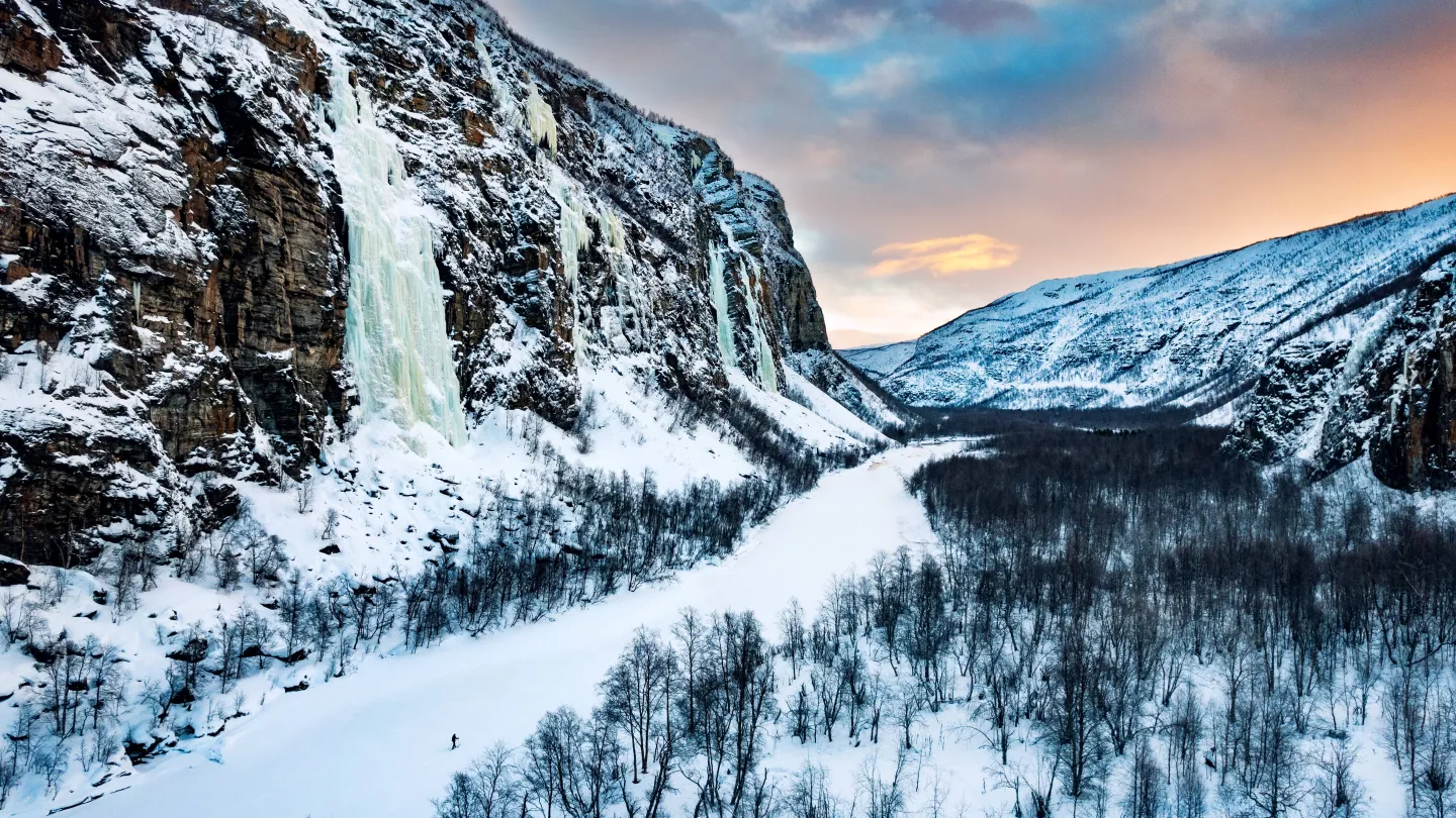 Reisa Valley in winter_Petr Pavlíček