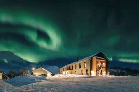 Cahkal Hotel