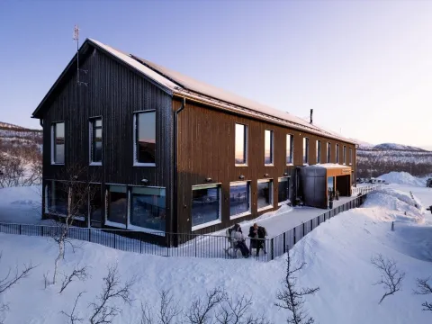 Cahkal Hotel