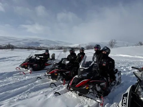 Avgang Lyngenfjord Hotel: Skutertur i vakre Skibotndalen 