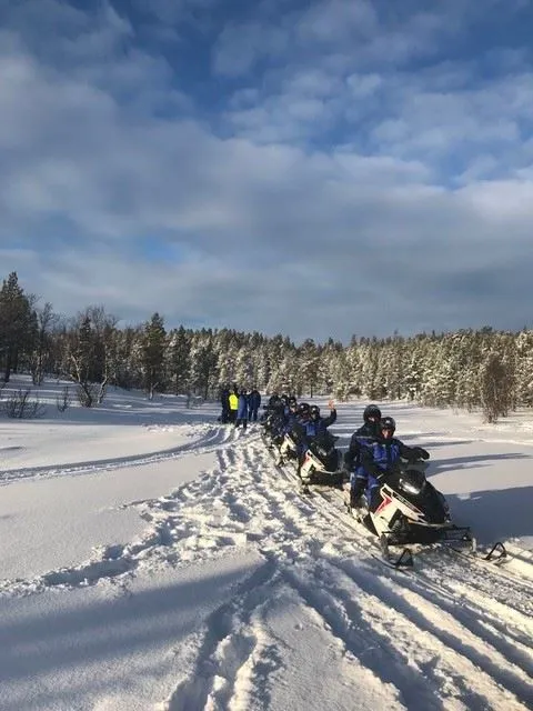 3-dagers arktisk eventyr: hundekjøring, snøscooterkjøring og nordlys