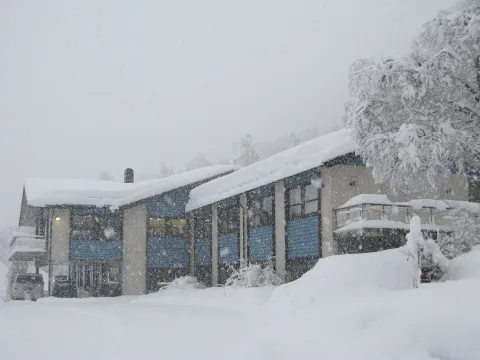Magic Mountain Lodge