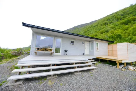 Visit Årviksand - Hytter