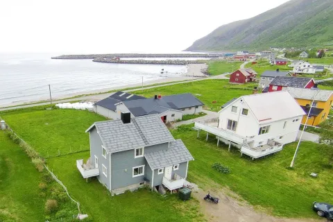 Visit Årviksand