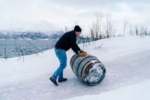 Omvisning på Aurora Spirit Destilleriet inkludert lunsj