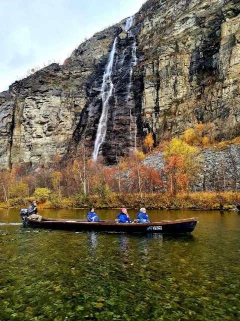 Elvebåtsafari til Mollisfossen - Reisa Nasjonalpark