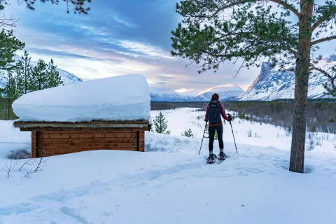 Snowshoeing in Reisa Valley
