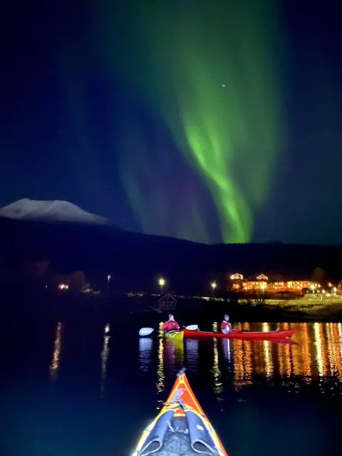 Northern lights kayaking