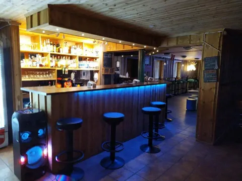 The bar at Lyngseidet gjestegård
