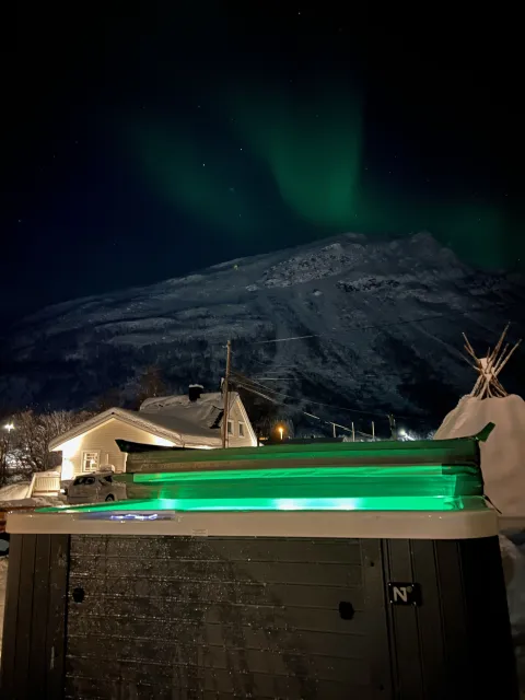Jacuzzi at Alpan Apartments